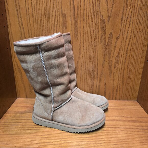 UGG Australia Classic Tall Women's Boots Chestnut Brown Shearling Size 7 - Picture 9 of 11